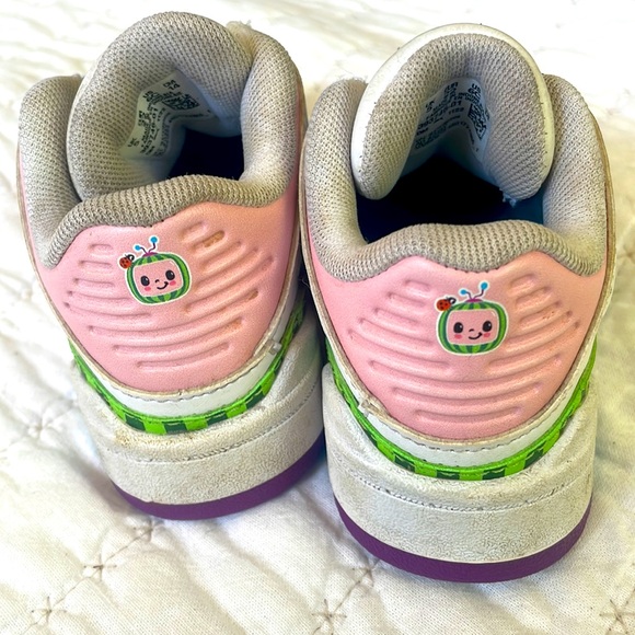 PUMA X Cocomelon sneakers - Size 6C - Picture 8 of 8
